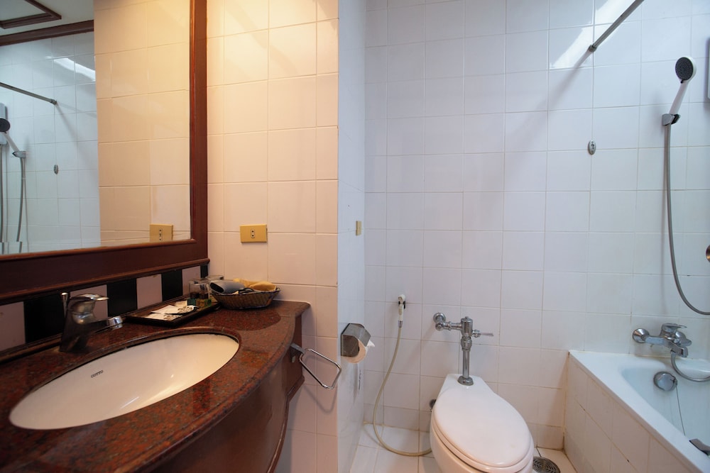 Imperial Narathiwat Hotel 64/67