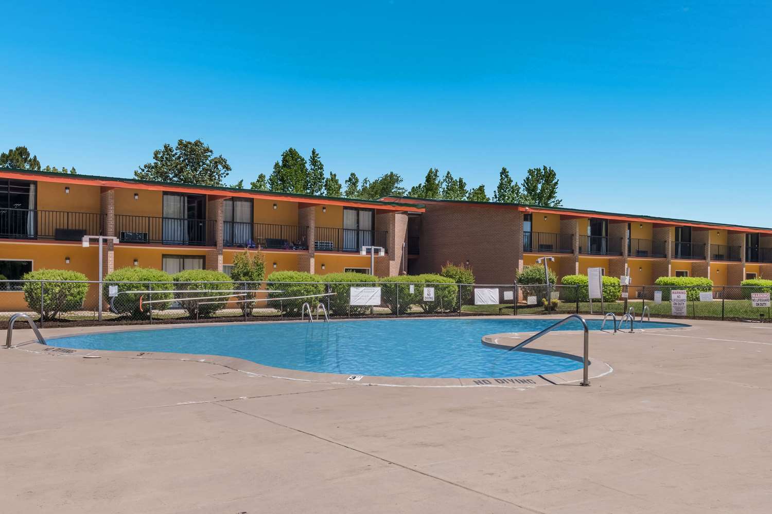 Econo Lodge High Point - Archdale 6/32