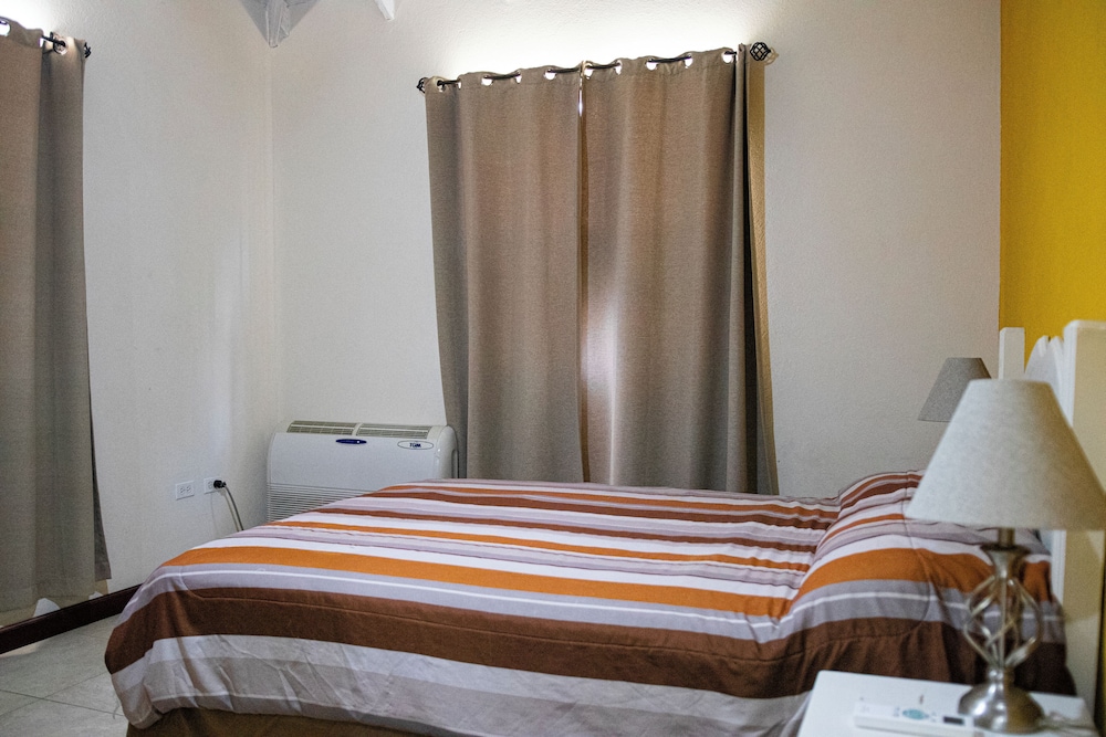 Best E Villas Providence 9/39