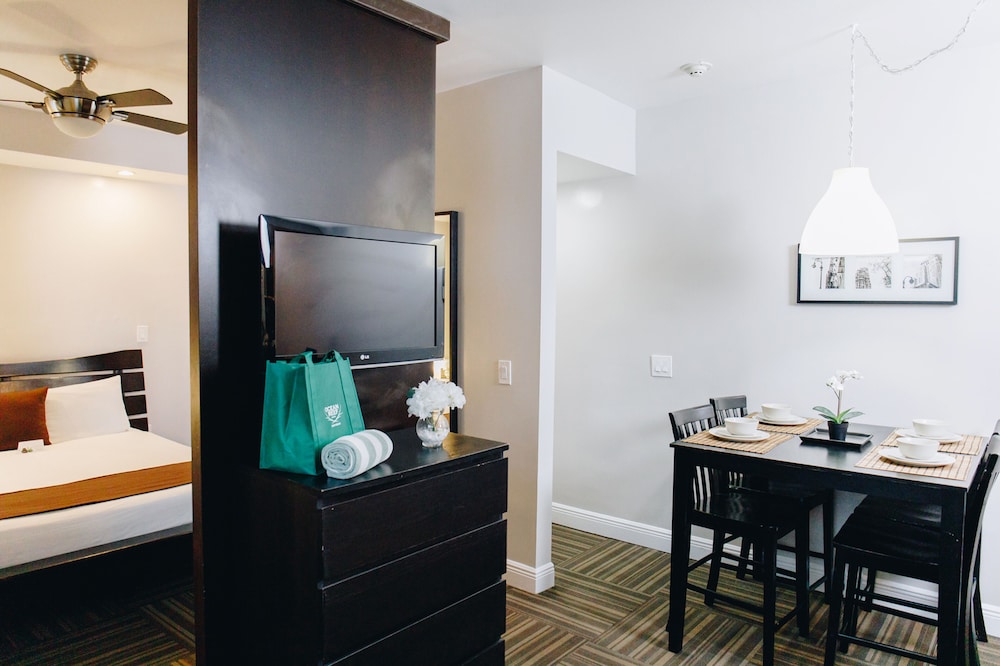 Ocean Reef Suites 53/62