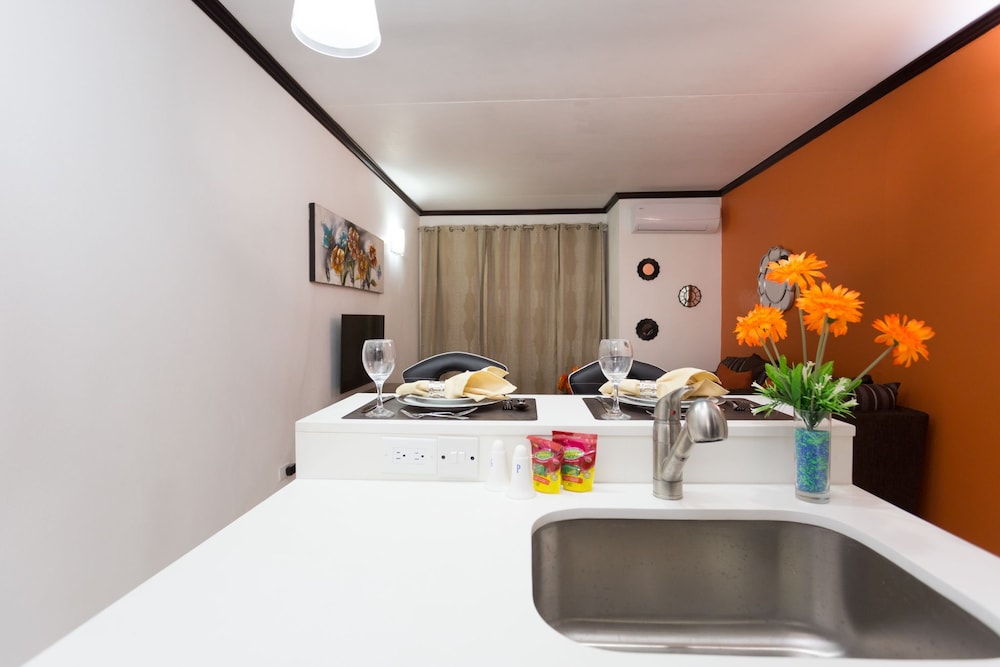 New Kingston Premium Guest Apartment 18/20