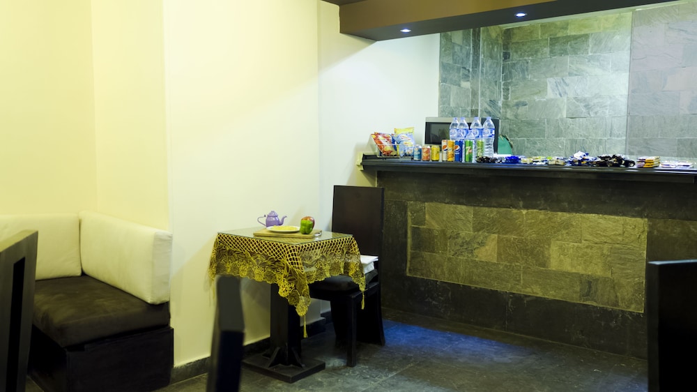 Newcity Suites Apartments 6/50