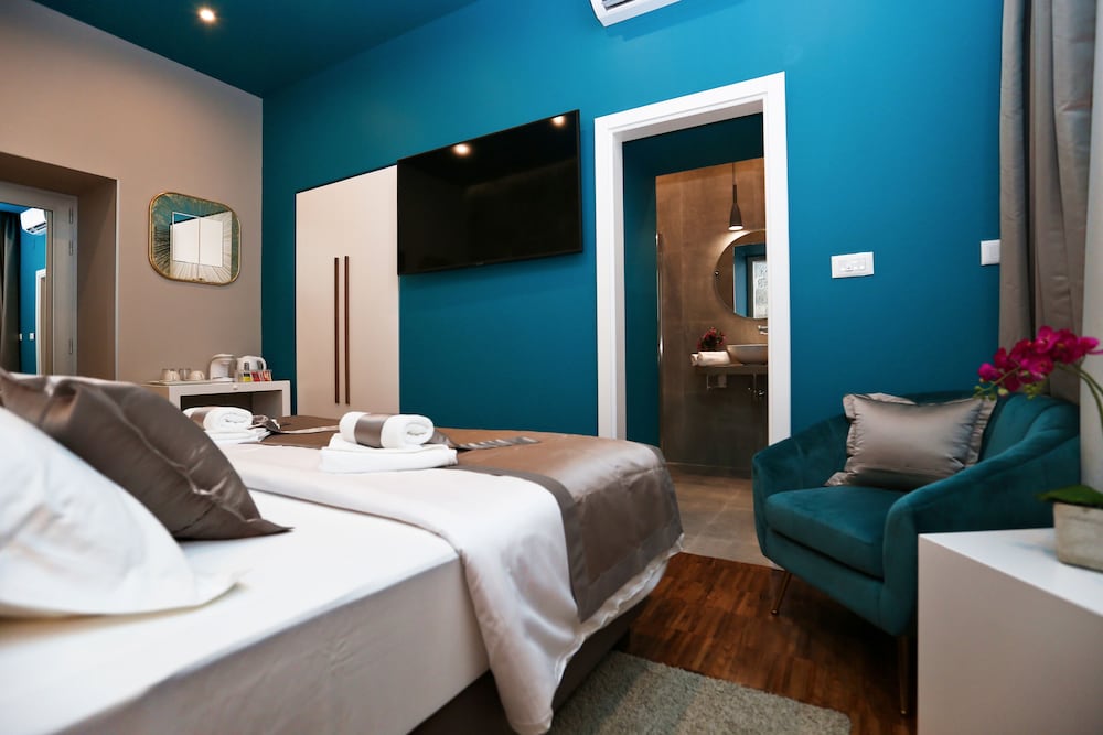 Riva Luxury Rooms 47/79