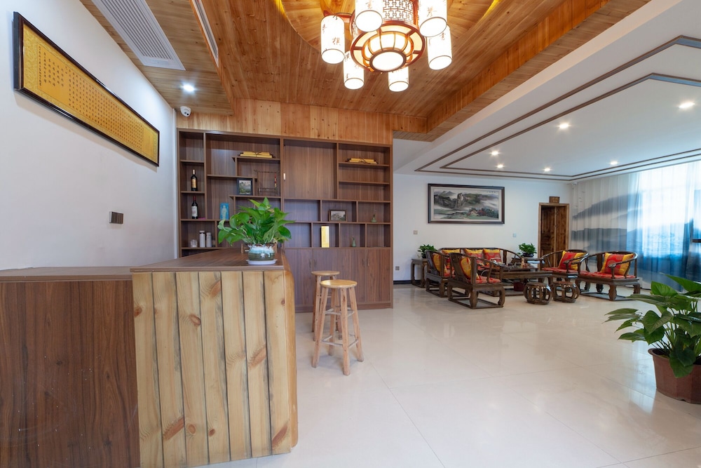 Hotel California Zhangjiajie 6/50