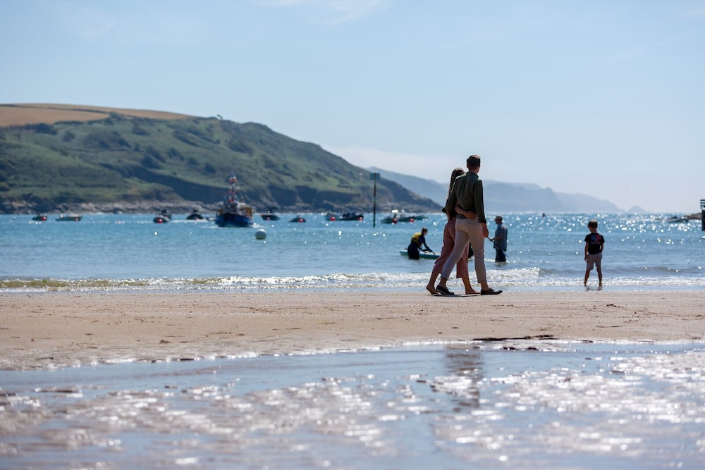 South Sands Hotel 36/50