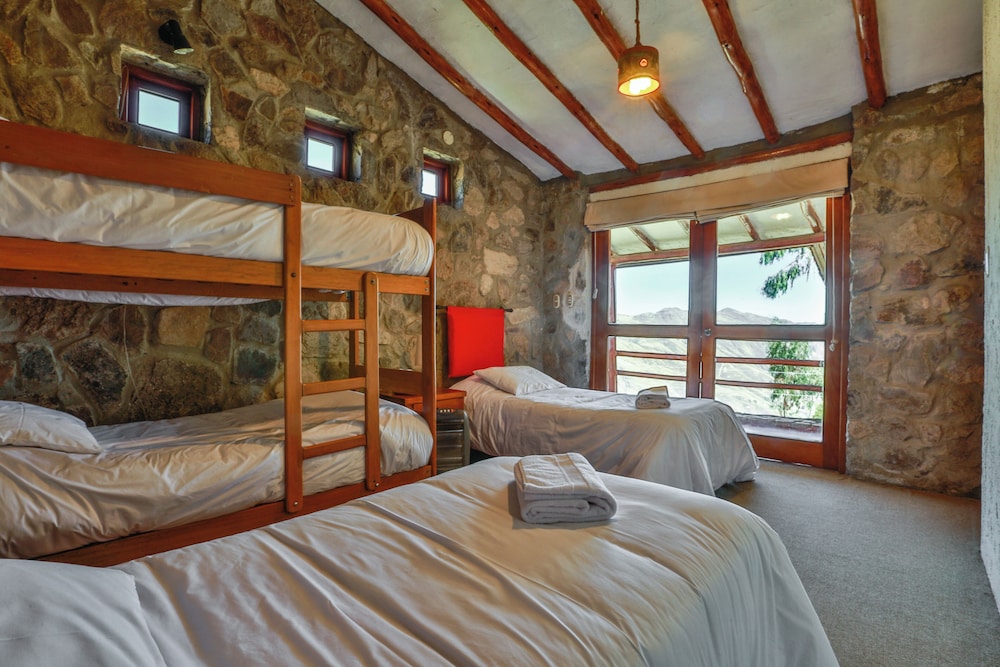 Refugio Vinak 7/49