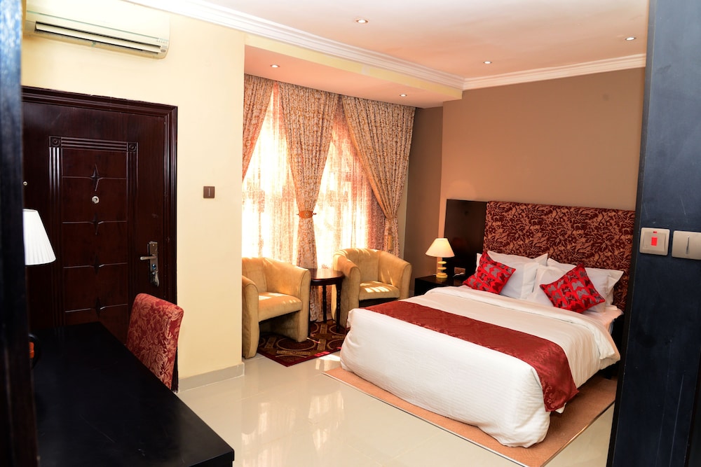 Stonehedge Hotel 11/50