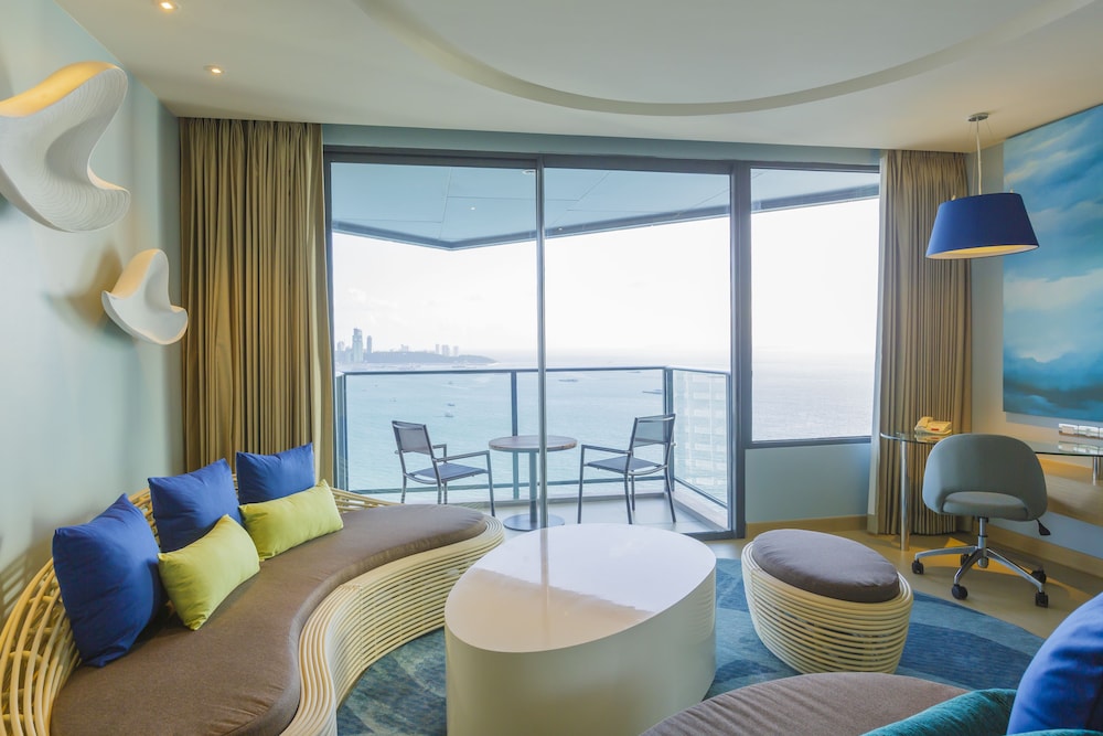 Holiday Inn Pattaya Hotel 50/83