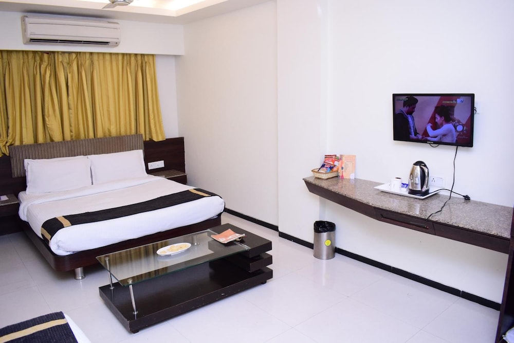 Kyriad Hotel Indore by OTHPL 21/61