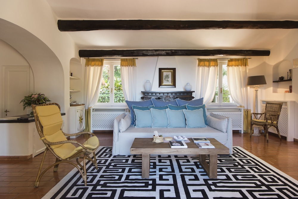Hotel Il Pellicano 62/83