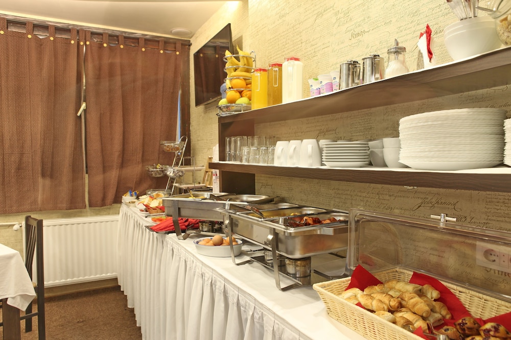Garni Hotel Vozarev 67/67