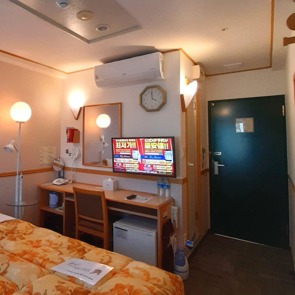 Toyoko Inn Busan Station 1 58/67