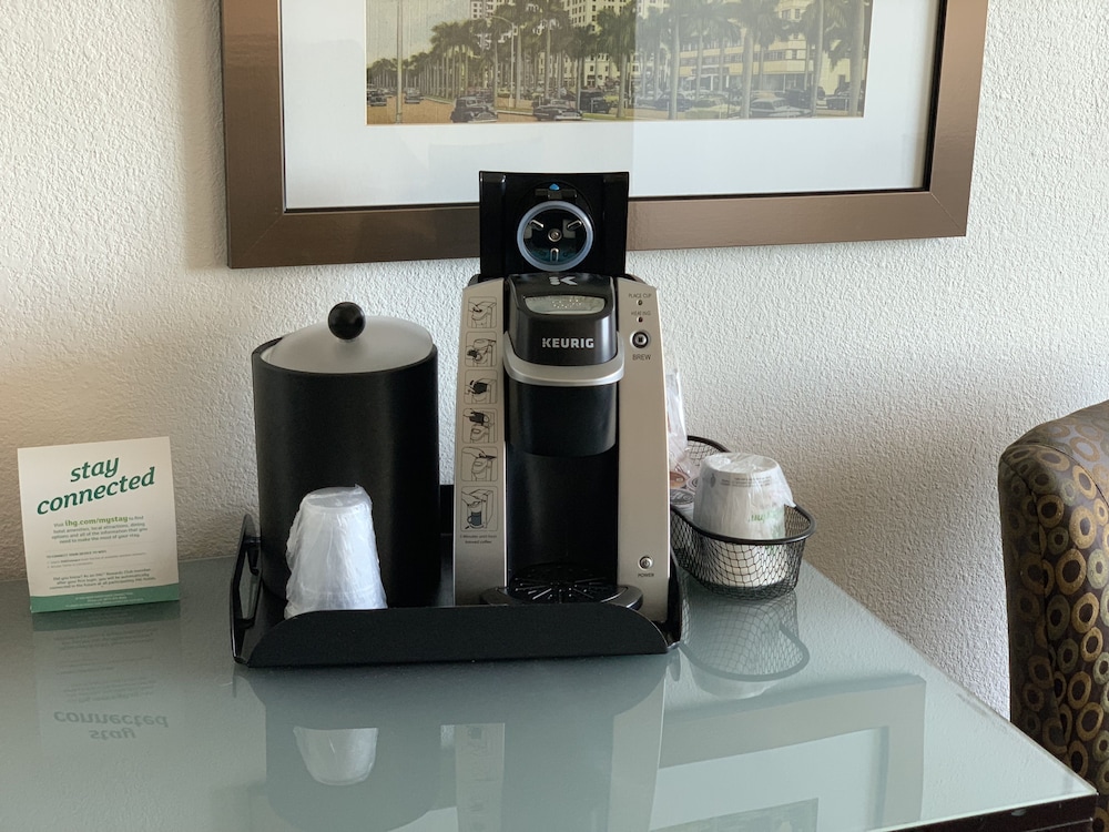 Holiday Inn Port of Miami Downtown Hotel 36/73