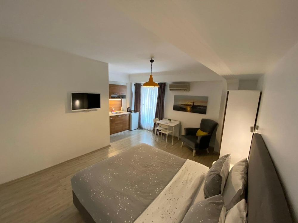 Flats Company - Karakoy Apartment 20/70
