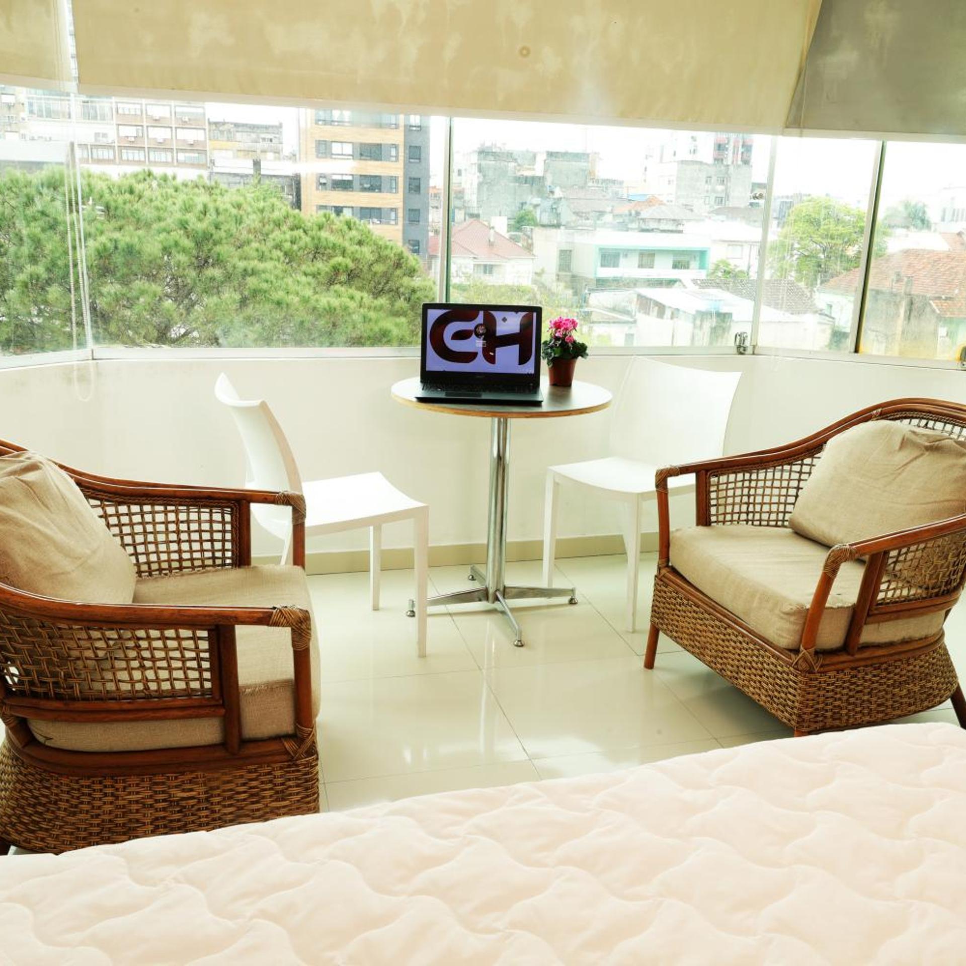 HOTEL EMIRATES 36/52