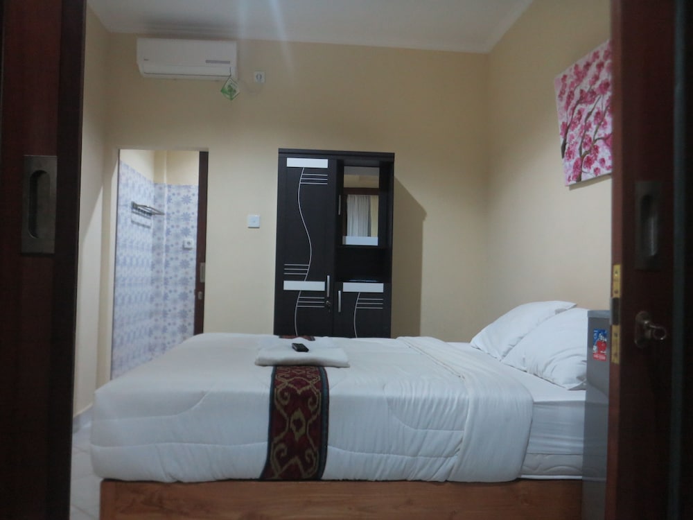 Sari Buana Bed Breakfast 19/62