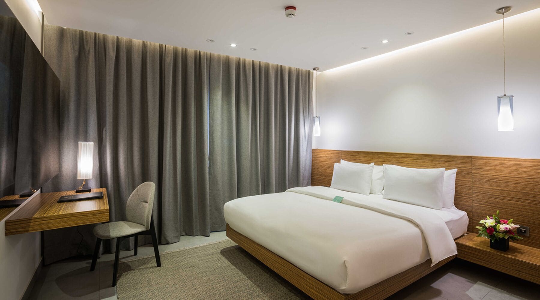 STANDARD, KING BED