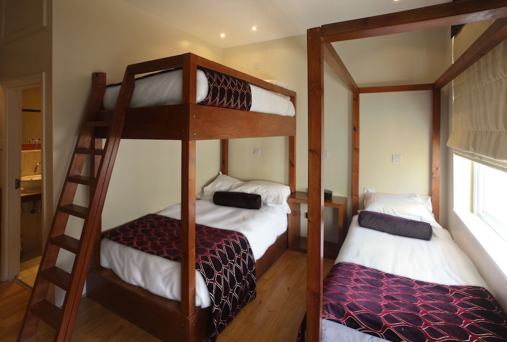 The Edwin Hotel 34/74