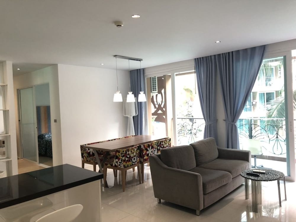 Atlantis Condo Resort Pattaya EVT 22/50