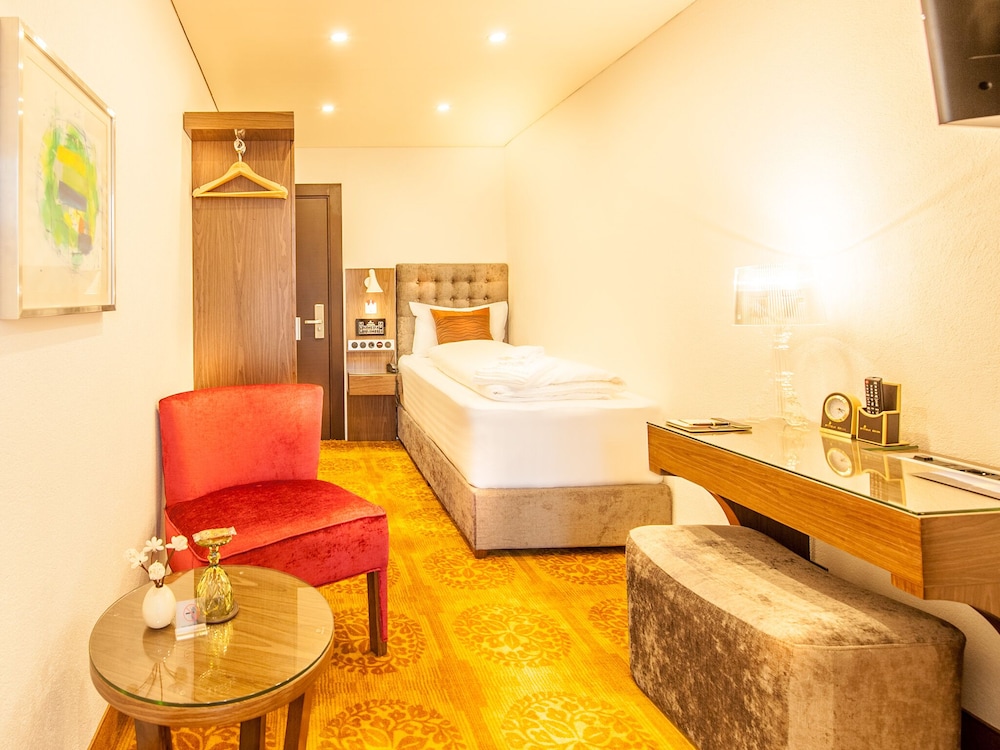 Arthaus Hotel 13/33