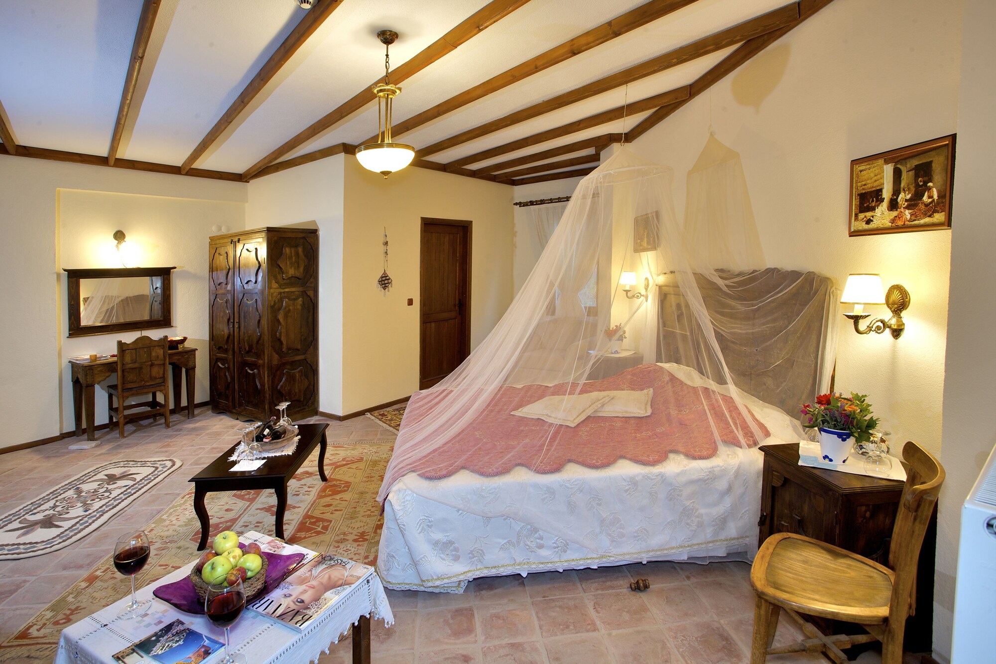 DELUXE, DOUBLE BED