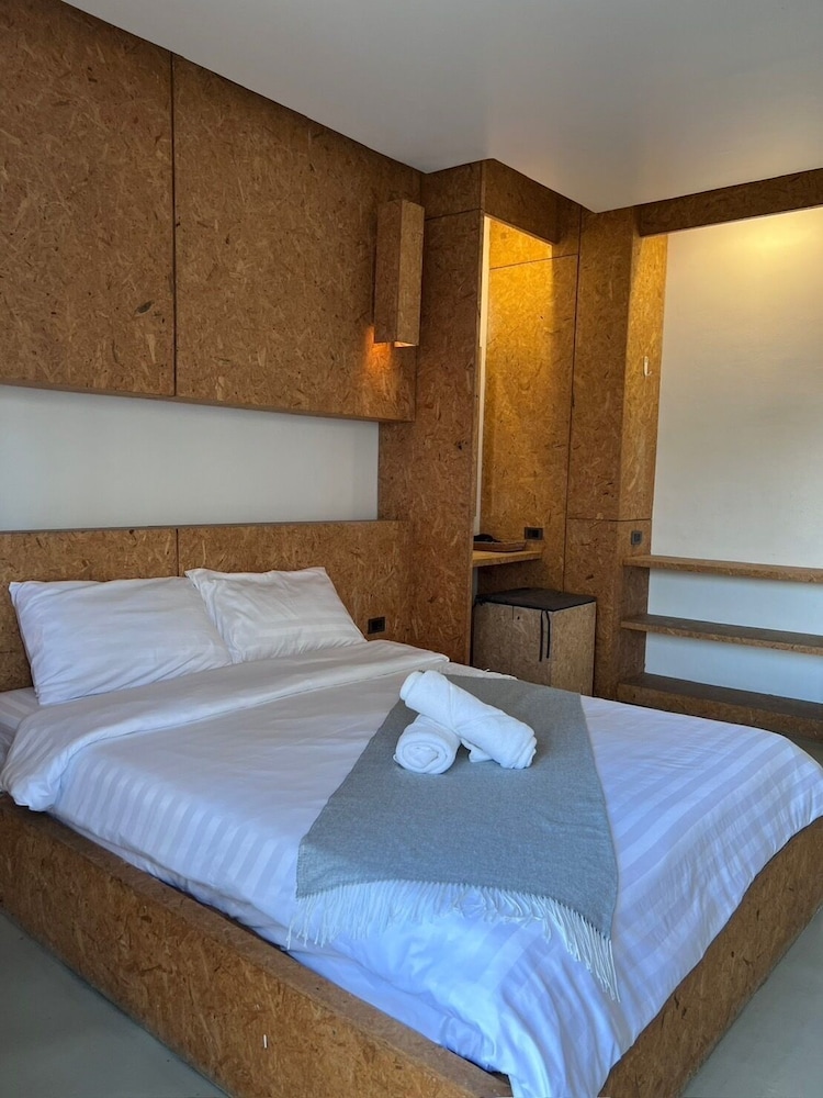 Hugger Hostel 20/58