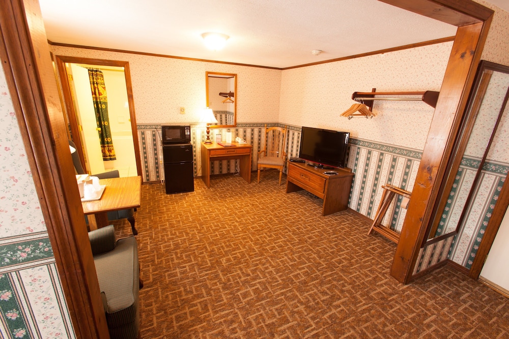 Coachman Inn 35/55