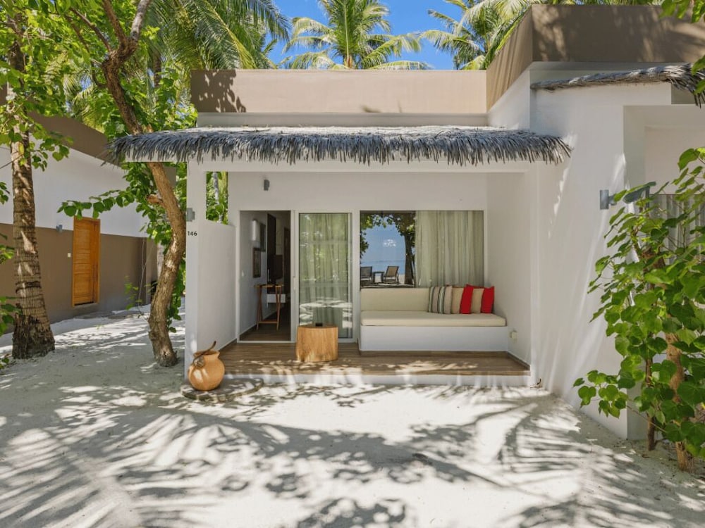 Cocoon Maldives 21/204