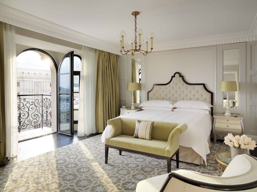 Four Seasons Hotel Baku 14/55