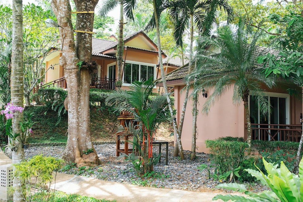 Thai Modern Resort and Spa 7/83
