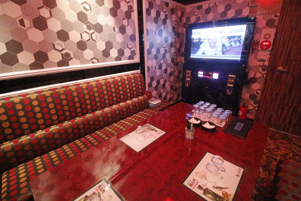 Empire Tourist Hotel 19/33