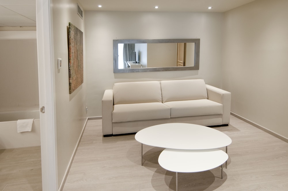 Serennia Exclusive Rooms 57/58