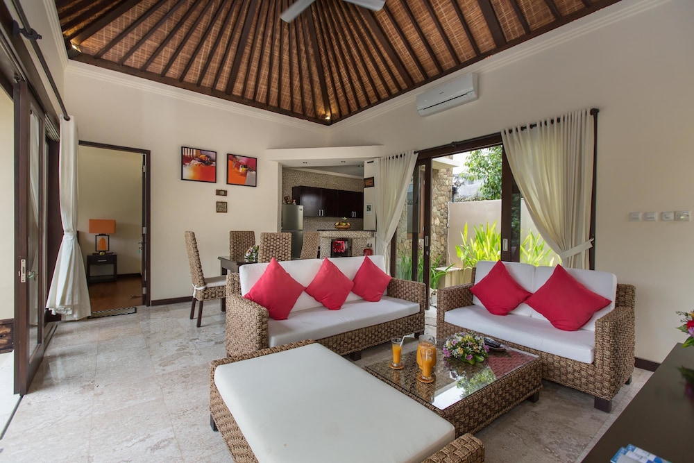 The Reika Villa 48/69