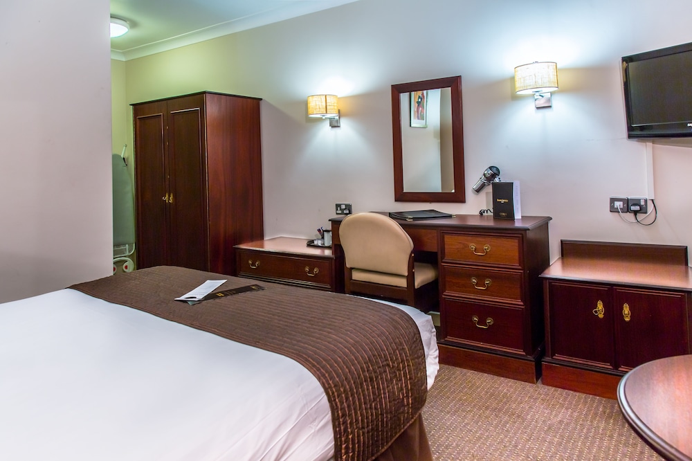 The Regency Hotel Solihull Formely Corus Solihull Hotel 9/35
