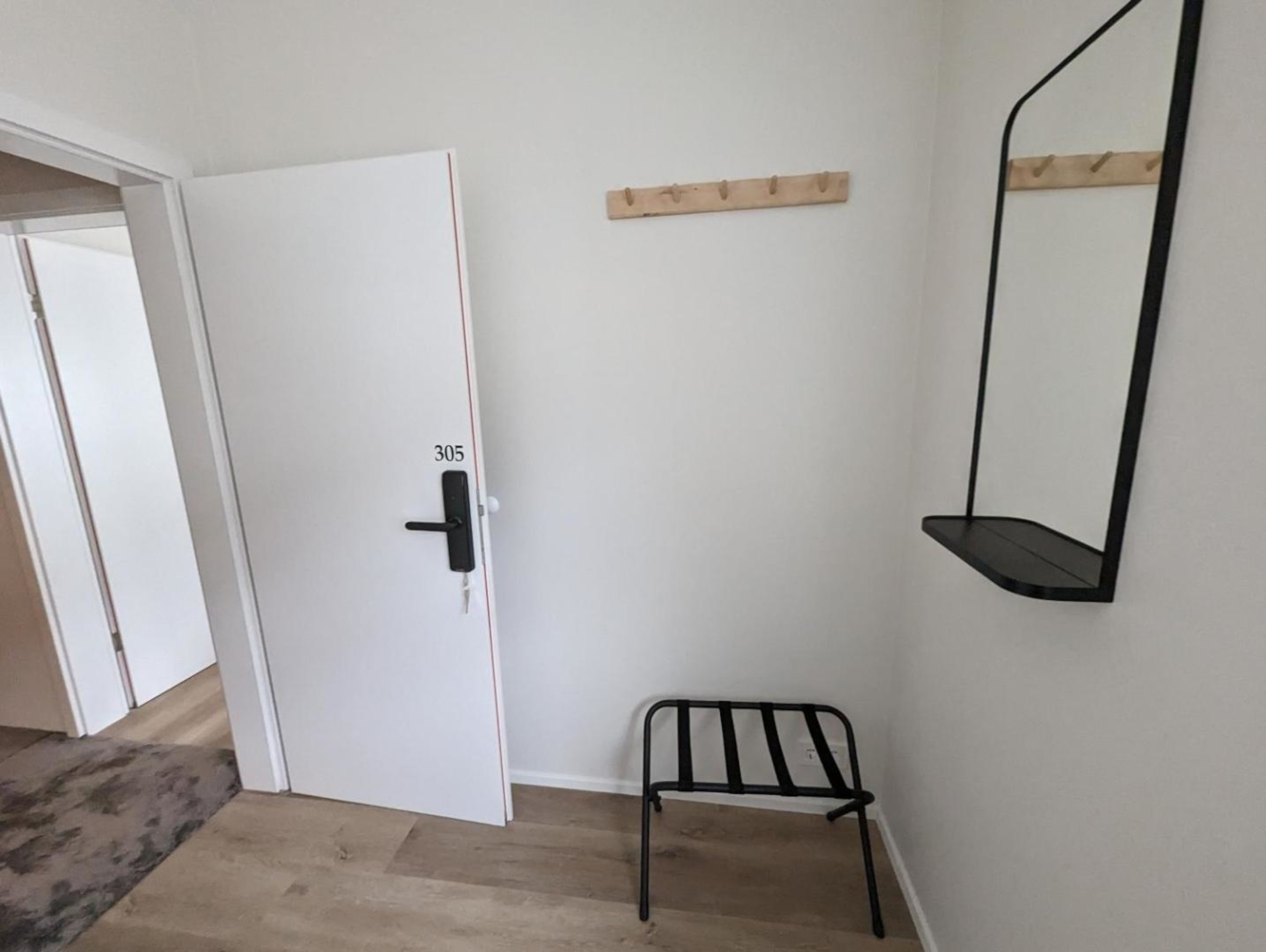 The Isafjordur Inn 17/24