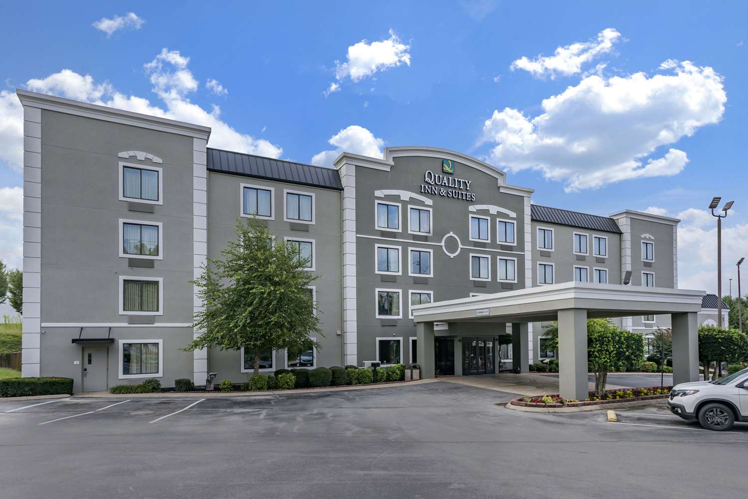 Quality Inn & Suites Chattanooga West near Lookout Mountain 33/33