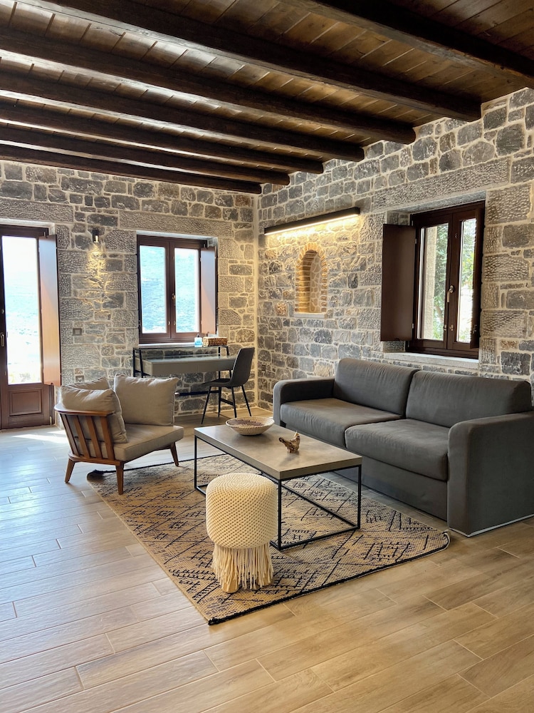 Manifest Boutique Hotel 30/50