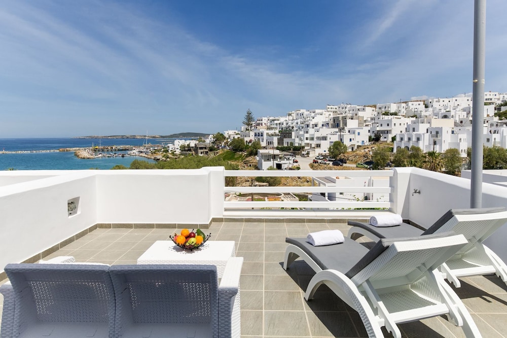 Alexandros Studios And Apartments 47/76