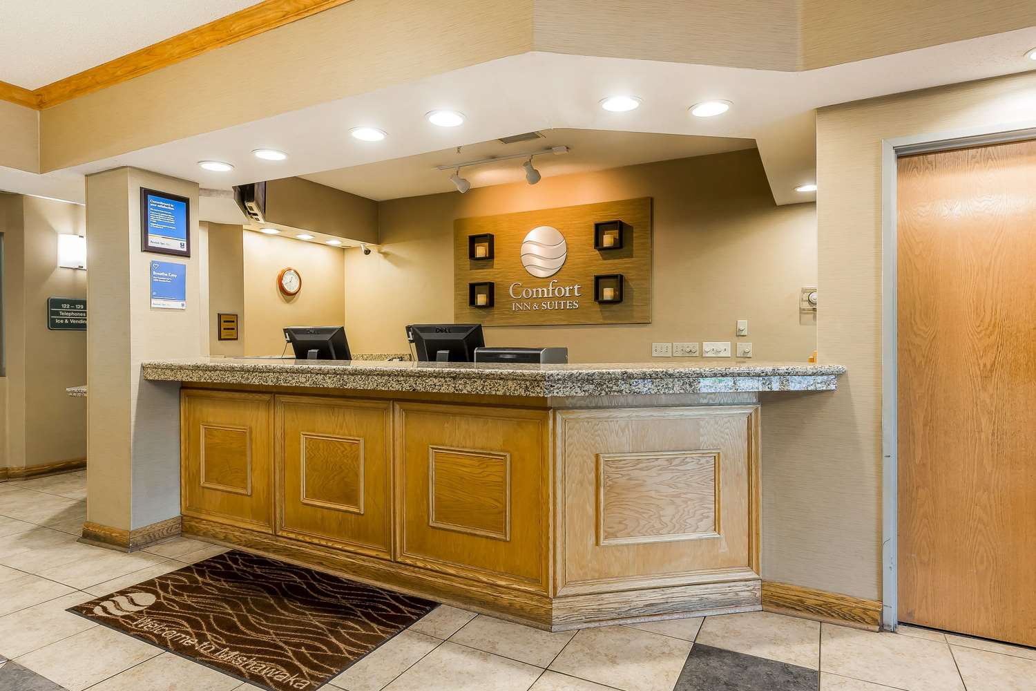 Comfort Inn & Suites Mishawaka South Bend 4/18
