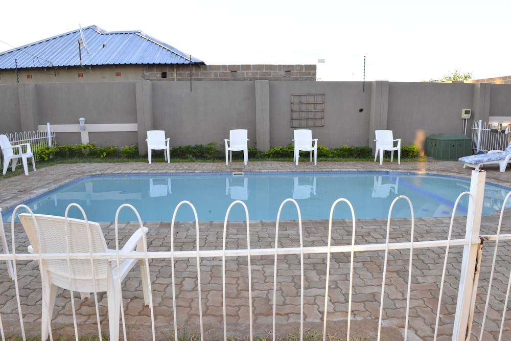 Asante Apartments 36/42