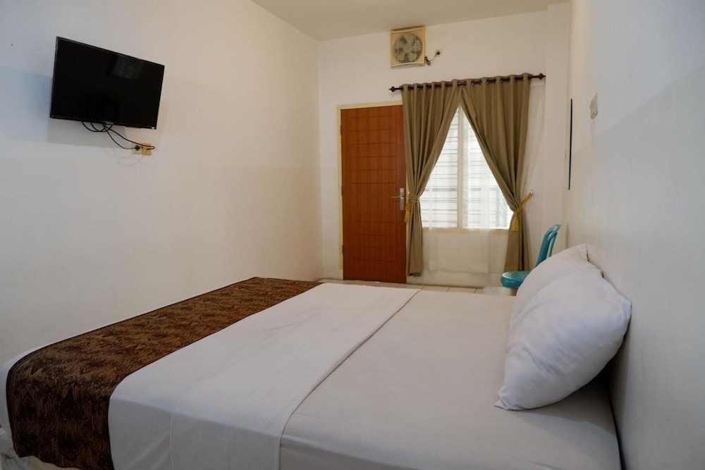 Hotel Netral Jombang 12/34
