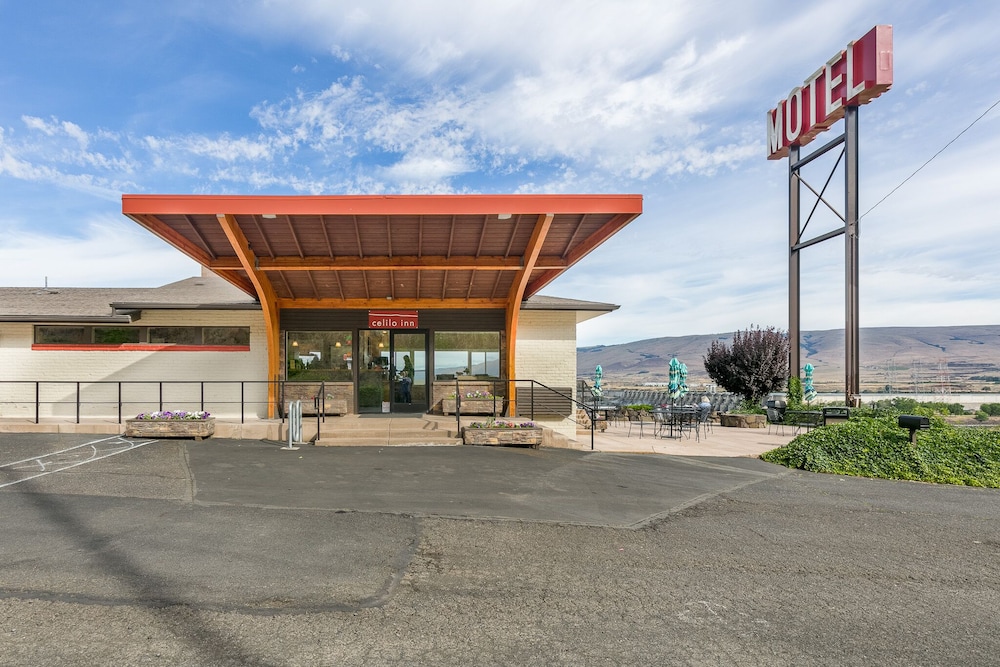 Celilo Inn 3/56