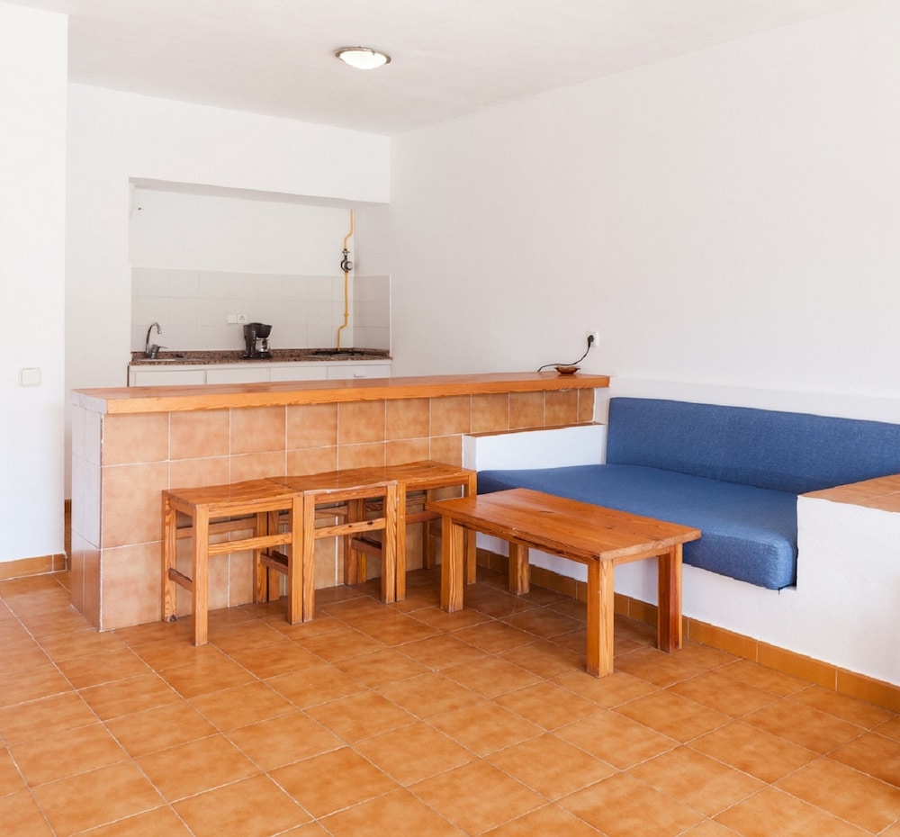 Aparthotel Puerto Cala Vadella 30/32