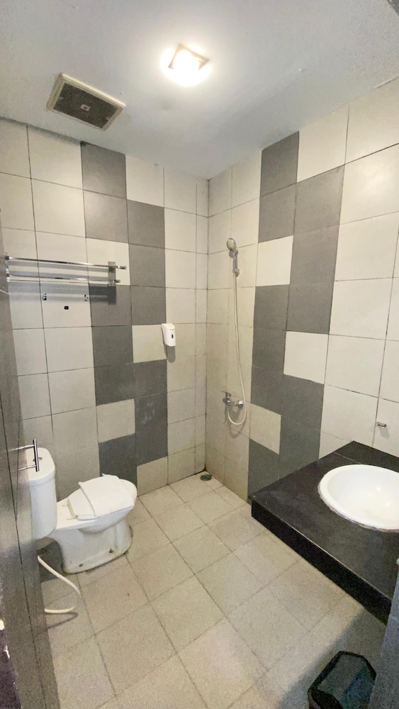 Saka Hotel Medan 27/28