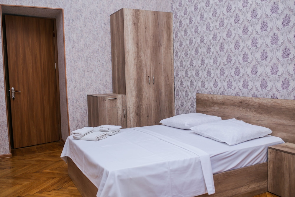 Friendly Hotel 13/50