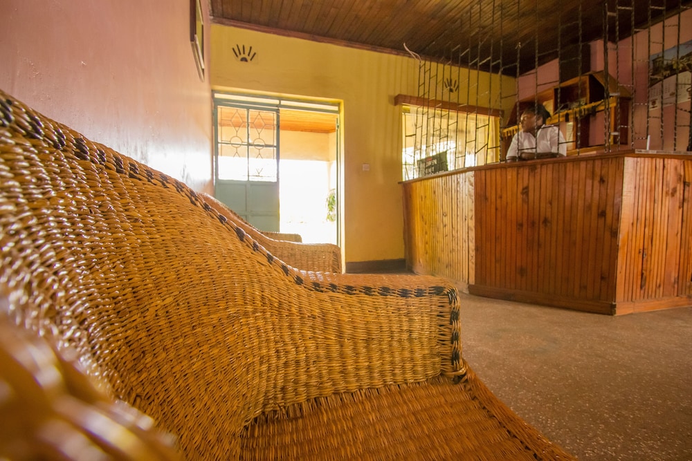 Engo Airport Resort Kitale 11/28