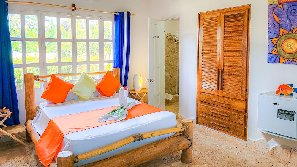 Paradiso del Caribe 4/50