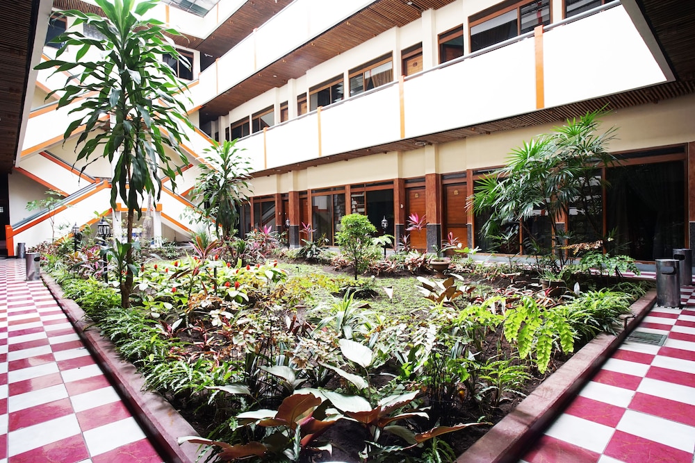 Hotel Bandung Permai by ZUZU 2/34