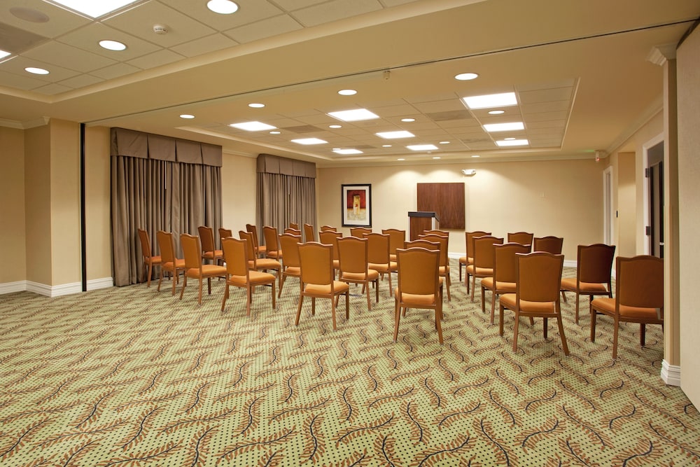 Holiday Inn Express Hotel And Suites Newberry 54/55