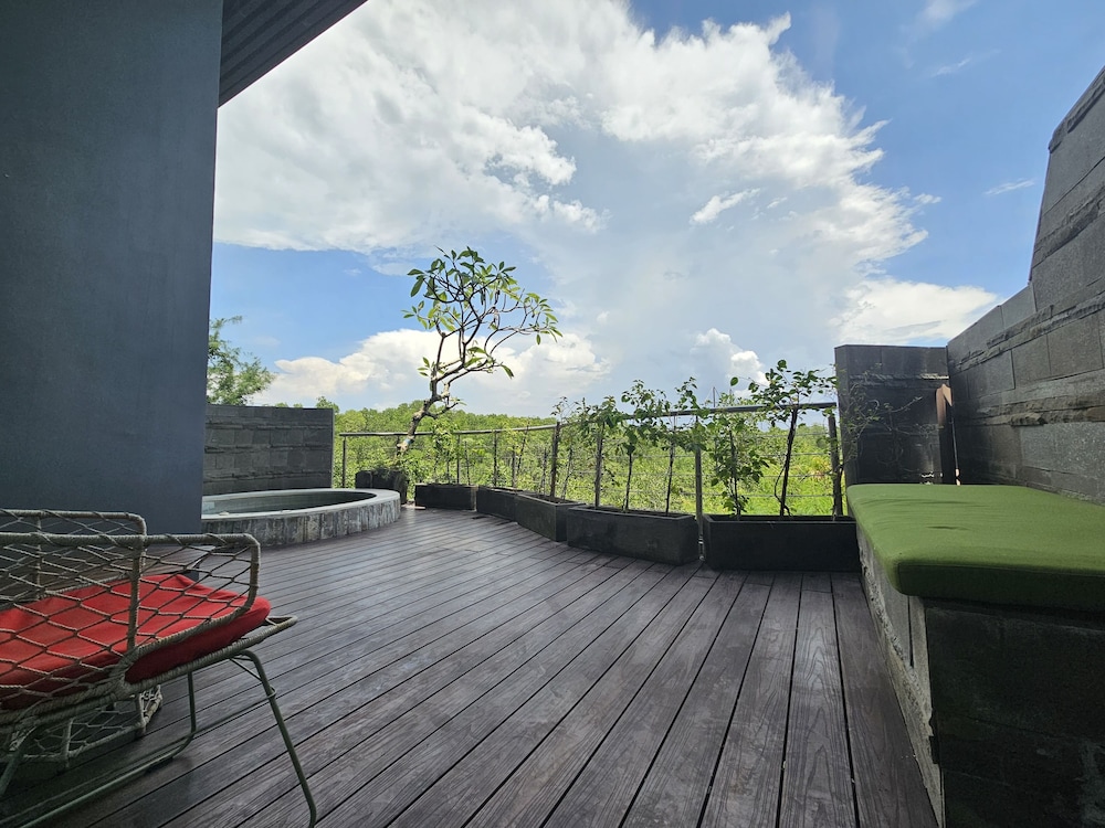 The Crystal Luxury Bay Resort Nusa Dua 66/72